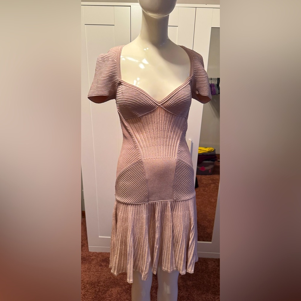 Alexander McQueen dress
Size S
Mannequin is a size 6
Like new